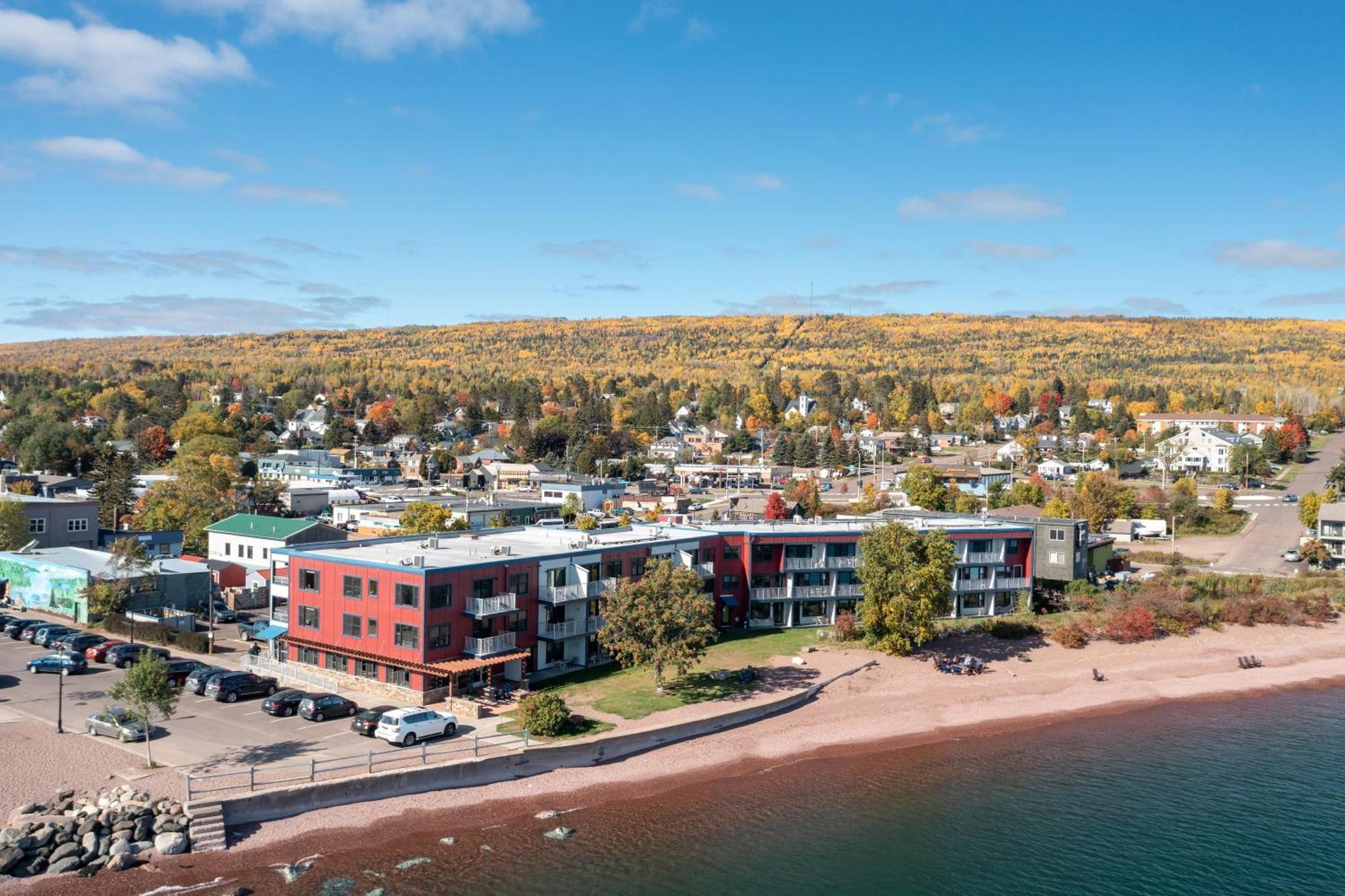 East Bay Suites Гранд-Марей Экстерьер фото